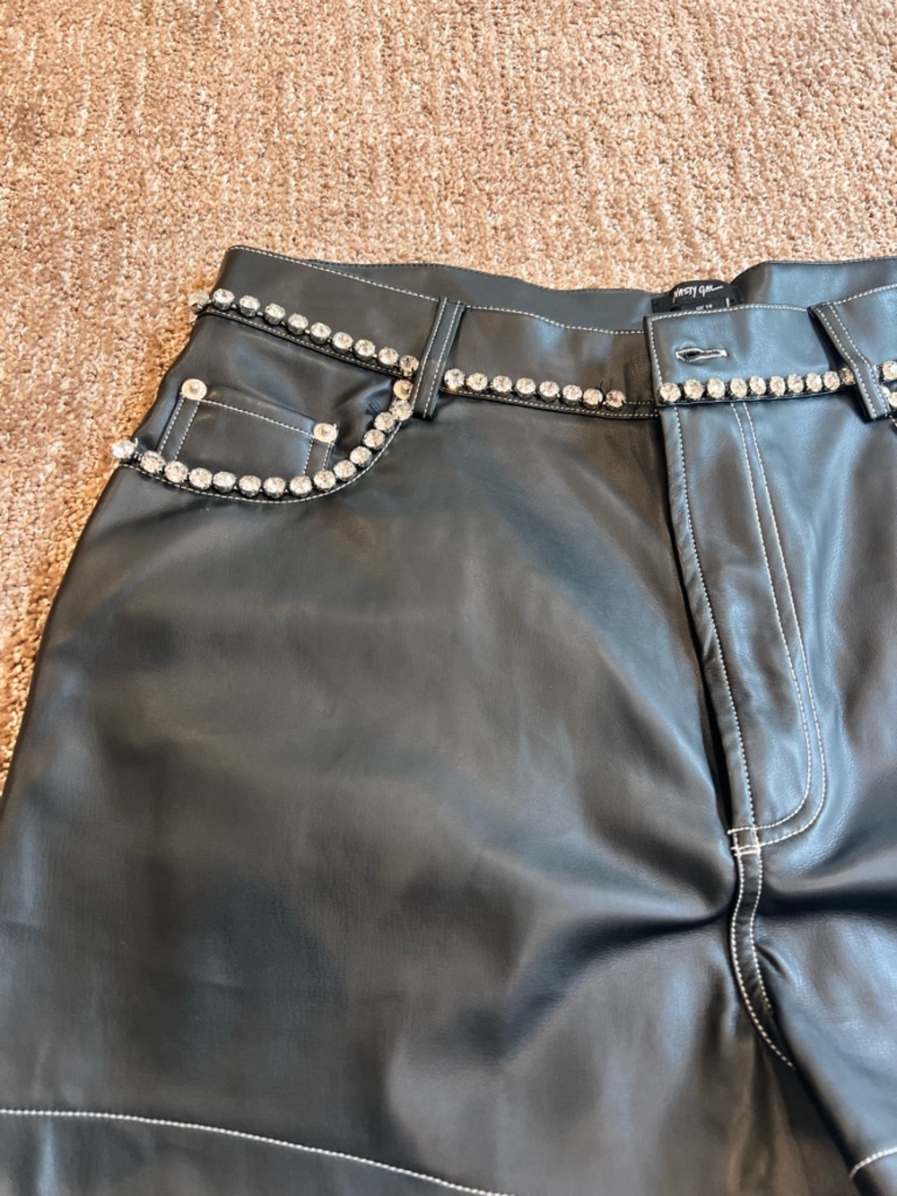 Nasty Gal Women’s Size 12 Mid Rise Jeweled Sequin Festival Shorts Faux Leather - Picture 3 of 11
